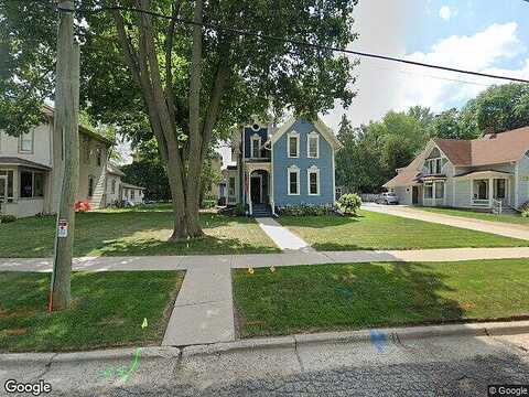 South, STOUGHTON, WI 53589