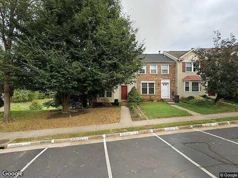 Mazewood, FAIRFAX, VA 22033