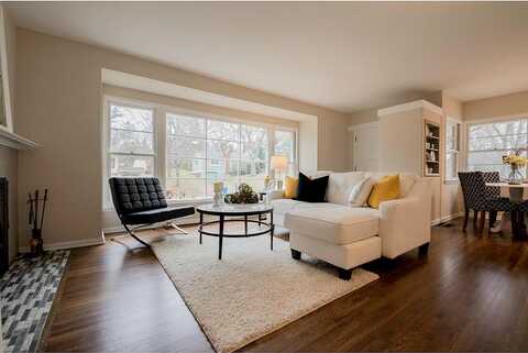 Lee, MINNEAPOLIS, MN 55422