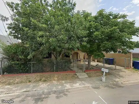 Travis, LAREDO, TX 78040