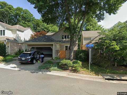 Elmtop, OAKTON, VA 22124