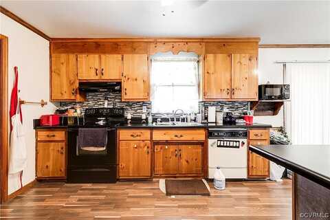 Temple, SOUTH CHESTERFIELD, VA 23834