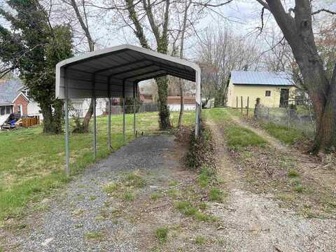 Austin, STAUNTON, VA 24401