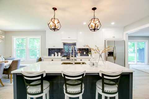 Hidden Valley, MINNETONKA, MN 55345