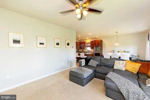 Marys Wind, STEPHENS CITY, VA 22655