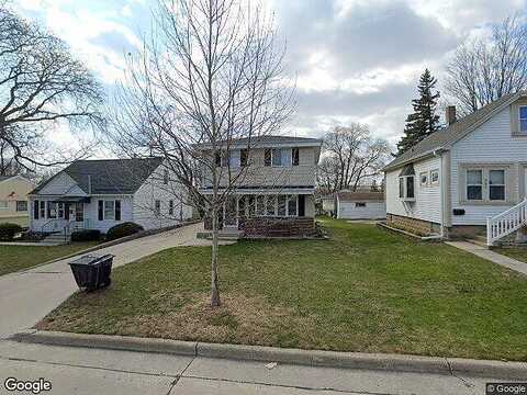 110Th, MILWAUKEE, WI 53214