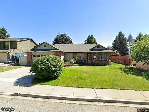 12Th, EAST WENATCHEE, WA 98802