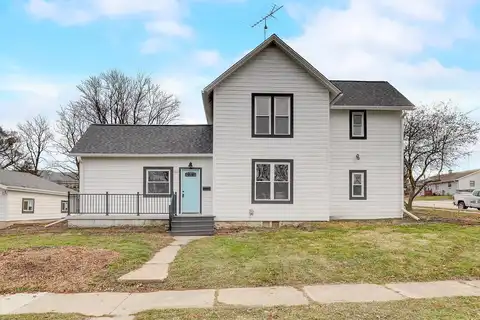 Elizabeth, OCONOMOWOC, WI 53066