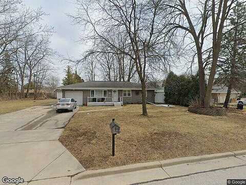 41St, MILWAUKEE, WI 53221
