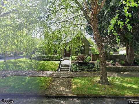 28Th, PORTLAND, OR 97212
