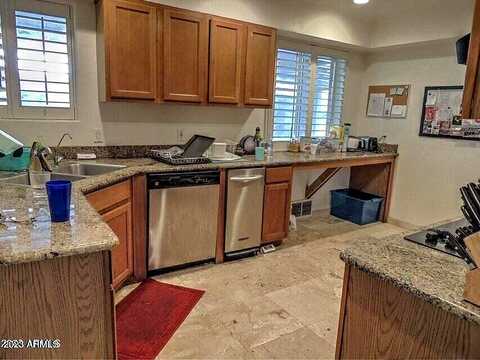 Maple, TEMPE, AZ 85281