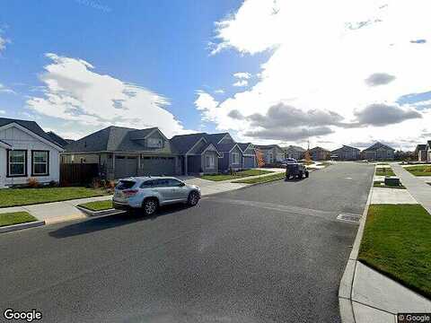 Oakside, BEND, OR 97701