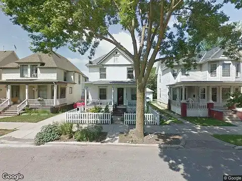 Villa, RACINE, WI 53403