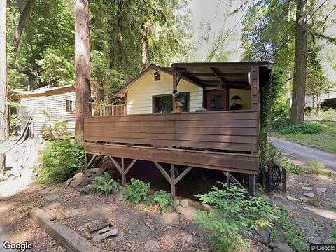 Oak, FORESTVILLE, CA 95436