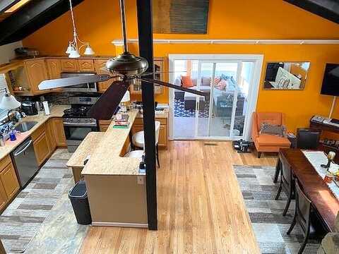 Manor Hills, MENOMONEE FALLS, WI 53051