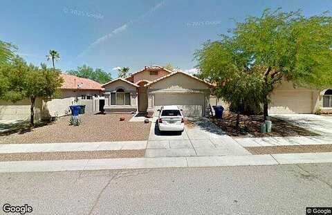 Briana, TUCSON, AZ 85748
