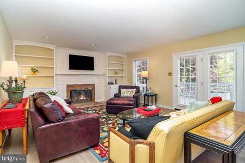 Derby, CAMP HILL, PA 17011