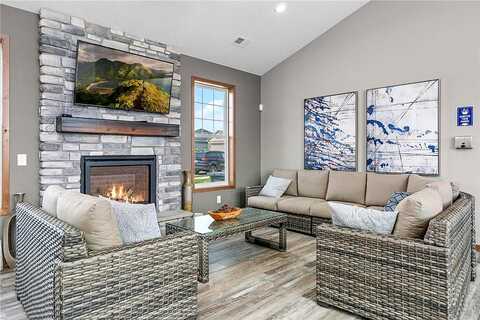 Idra, COTTAGE GROVE, MN 55016