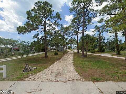 Mccall, ENGLEWOOD, FL 34223