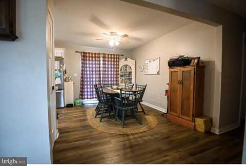 Cardinal, HANOVER, PA 17331