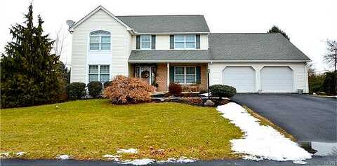 Debra, SCHNECKSVILLE, PA 18078