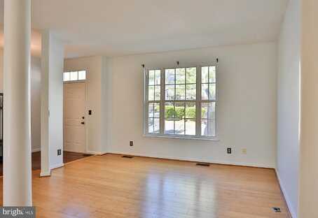 Buena Vista, DUMFRIES, VA 22025