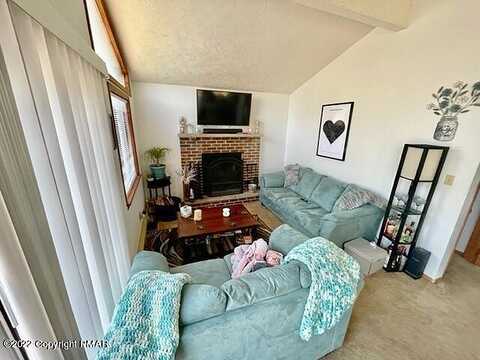 Carobeth, TOBYHANNA, PA 18466
