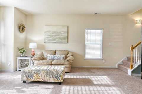 Snuggles, TOANO, VA 23168