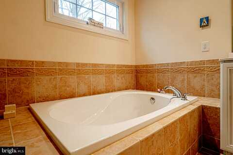 Deepdale, KENNETT SQUARE, PA 19348