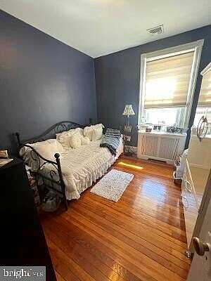 21St, PHILADELPHIA, PA 19145