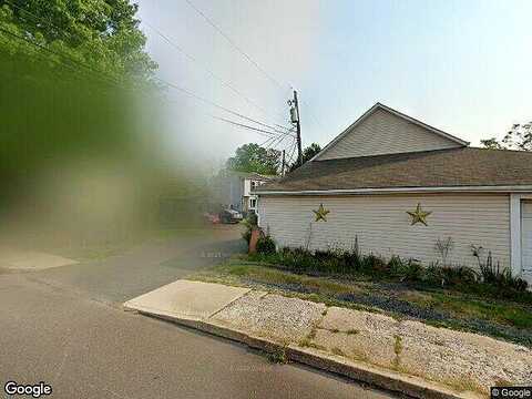 Court, QUAKERTOWN, PA 18951