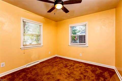 Hensley, NEWPORT NEWS, VA 23602