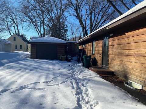 Dale, SAINT PAUL, MN 55113