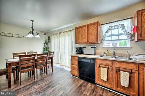 Wyatt, DOVER, PA 17315