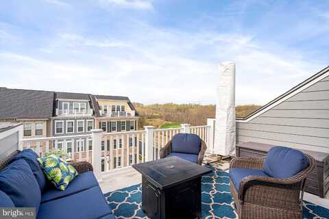 Greenbriar Hall, DUMFRIES, VA 22026