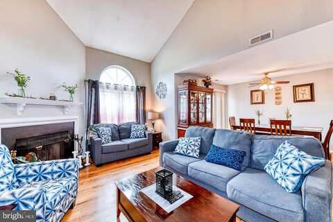 Skyview, NEWTOWN, PA 18940