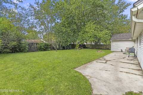 Bee, ORANGE PARK, FL 32065