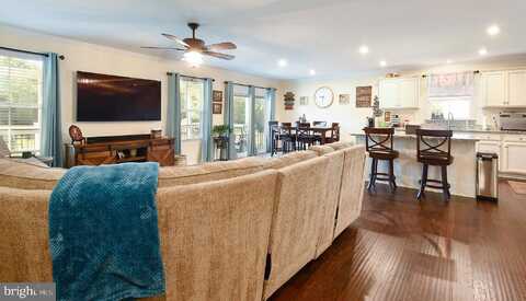 Emerald, KING GEORGE, VA 22485