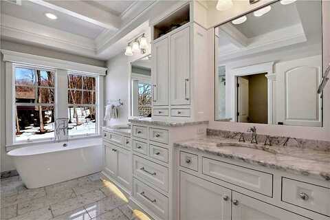 Heritage, WAYZATA, MN 55391