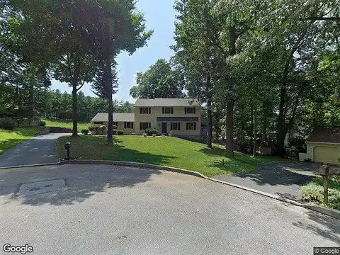 Edgewood, DOWNINGTOWN, PA 19335