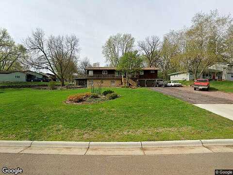 Highland, WINDOM, MN 56101