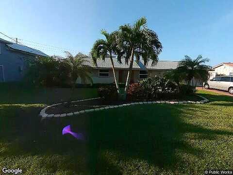 Dundee, HOLMES BEACH, FL 34217