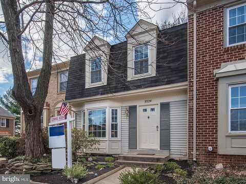 Lakewhite, FAIRFAX, VA 22032