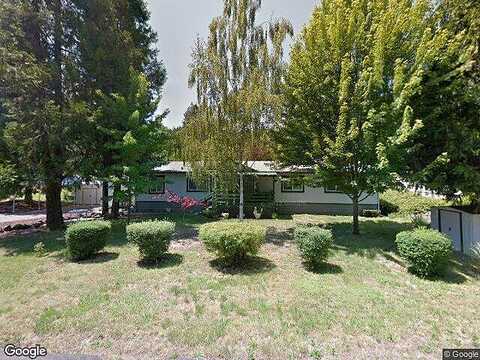 Sandra, CANYONVILLE, OR 97417