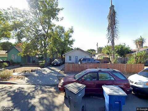 Pine, FRESNO, CA 93703