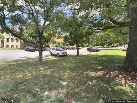 Sutton Oaks, VIENNA, VA 22181