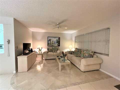 Cambridge G, DEERFIELD BEACH, FL 33442
