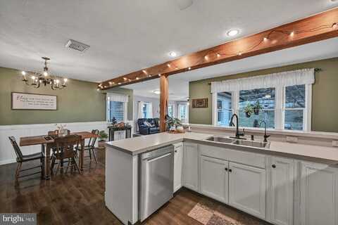 Valley View, EPHRATA, PA 17522