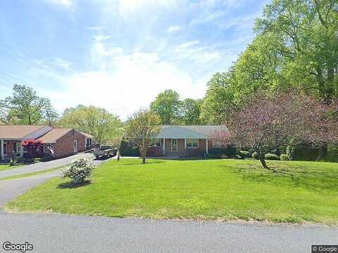 Rollingwood, TROUTVILLE, VA 24175