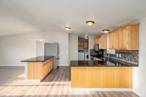 Firouzi, MOSES LAKE, WA 98837